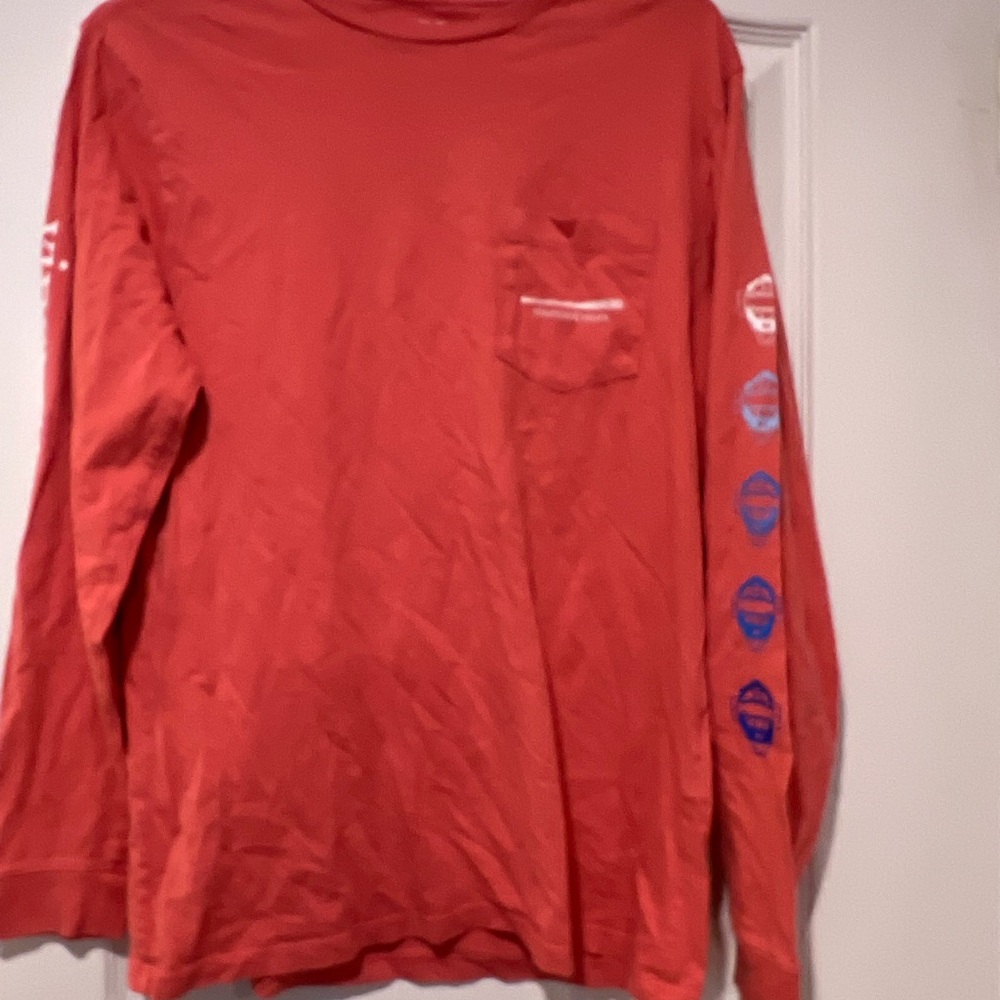 Vineyard vines, long sleeved tee